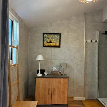 House With Private Pool And Large Garden Holiday home *