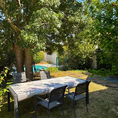 House With Private Pool And Large Garden *